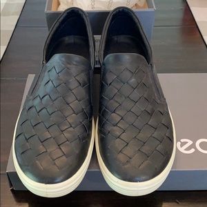 Ecco black slip on shoes